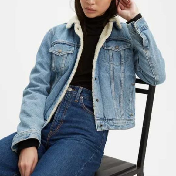 New Without Tags Levi's Original Levi's Sherpa Denim Trucker Jacket Medium Wash - Picture 1 of 9